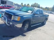 ✅ 2011 GMC Sierra 1500 SLE • VIN: 1GTR1VE05BZ439381 • Лот: 43454171. Опубликован ранее на IAAI с пробегом 132 297 миль. Бесплатный доступ к архиву аукционных продаж из США и подробный отчёт об истории автомобиля на DreamBid. Изображение 2.