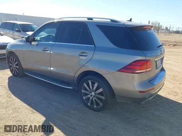 ✅ 2016 Mercedes-Benz GLE 350 • VIN: 4JGDA5JB1GA636891 • Лот: 43876146. Опубликован ранее на IAAI с пробегом 103 311 миль. Бесплатный доступ к архиву аукционных продаж из США и подробный отчёт об истории автомобиля на DreamBid. Изображение 3.