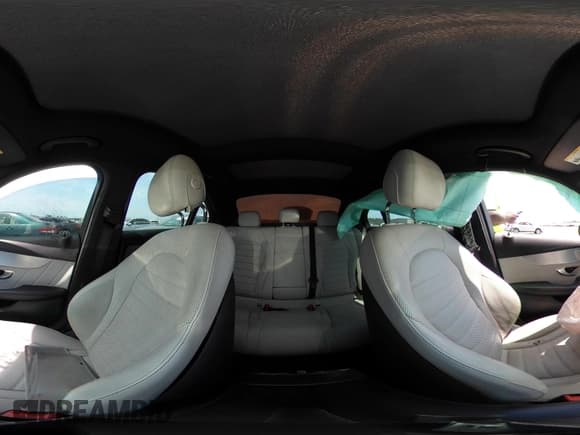 ✅ 2018 Mercedes-Benz C 43 AMG • VIN: 55SWF6EB9JU236198 • Lot: 42278960. Wystawiony na IAAI z przebiegiem 48 432 mil. Bezpłatny archiwum sprzedaży aukcyjnych z USA i szczegółowy raport historii pojazdu na DreamBid. Zdjęcie 18.