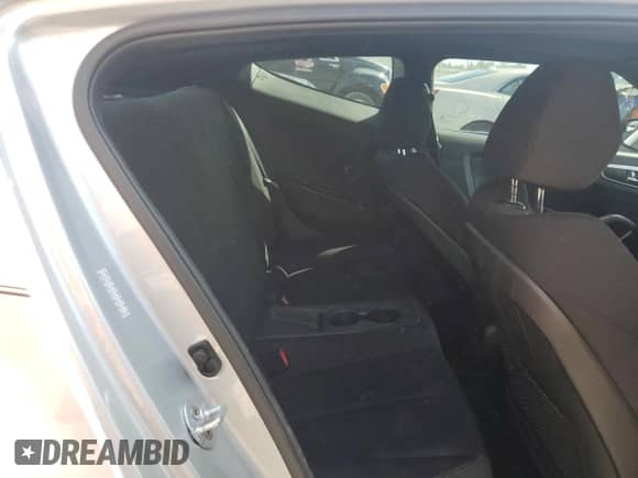 ✅ 2017 Hyundai Veloster Value Edition • VIN: KMHTC6AD0HU322355 • Lot: 84377585. Wystawiony na Copart z przebiegiem 91 618 mil mil. Skorzystaj z bezpłatnego archiwum sprzedaży aukcyjnych z USA i zobacz szczegółowy raport historii pojazdu na DreamBid. Zdjęcie 10.