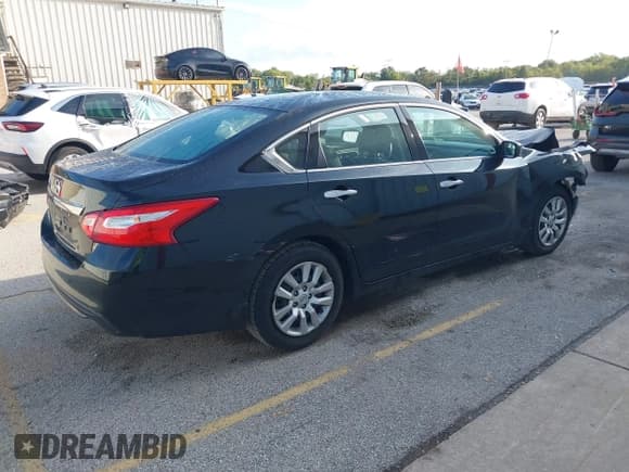 ✅ 2016 Nissan Altima S • VIN: 1N4AL3AP9GC235648 • Lot: 43272058. Listed on IAAI with 85,934 mi. Free auction sales archive from the USA and detailed vehicle history report at DreamBid. Image 4.