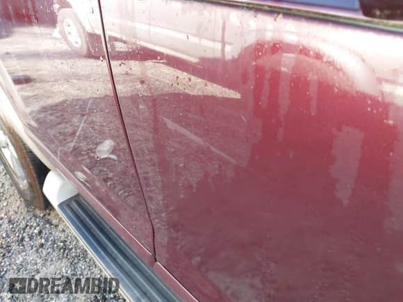 ✅ 2006 Ford Explorer Eddie Bauer • VIN: 1FMEU64E56UA44320 • Lot: 42194897. Listed on IAAI with 226,275 mi. Free auction sales archive from the USA and detailed vehicle history report at DreamBid. Image 12.