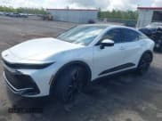 ✅ 2024 Toyota Crown XLE • VIN: JTDAAAAF4R3020760 • Lot: 42191441. Wystawiony na IAAI z przebiegiem 99 630 mil. Bezpłatny archiwum sprzedaży aukcyjnych z USA i szczegółowy raport historii pojazdu na DreamBid. Zdjęcie 2.