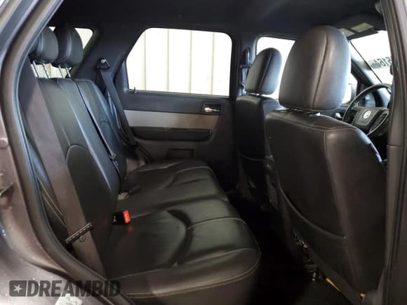 ✅ 2010 Mercury Mariner Premier • VIN: 4M2CN9H70AKJ24788 • Lot: 63035164. Wystawiony na Copart z przebiegiem 153 957 mil. Bezpłatny archiwum sprzedaży aukcyjnych z USA i szczegółowy raport historii pojazdu na DreamBid. Zdjęcie 11.