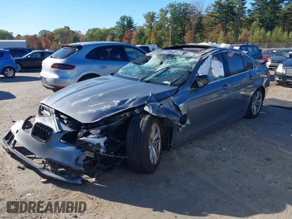 ✅ 2016 BMW 5 Series 528i xDrive • VIN: WBA5A7C5XGG151171 • Лот: 43318784. Опубликован ранее на IAAI с пробегом 147 388 миль. Бесплатный доступ к архиву аукционных продаж из США и подробный отчёт об истории автомобиля на DreamBid. Изображение 6.