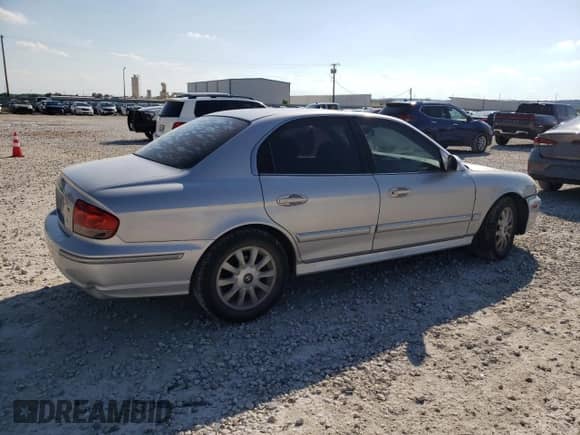 2004 Hyundai Sonata GLS with VIN KMHWF35H24A000585, listed as a Copart auction lot 59238264 with 119,864 mi miles and Salvage title. Bid and sale history available at DreamBid. Image 3.