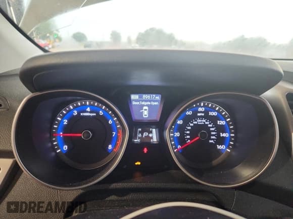 ✅ 2014 Hyundai Elantra • VIN: KMHD35LH6EU184900 • Lot: 69282575. Listed on Copart with 89,617 mi. Free auction sales archive from the USA and detailed vehicle history report at DreamBid. Image 9.