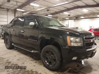 ✅ 2008 Chevrolet Avalanche LS • VIN: 3GNFK12378G169464 • Lot: 41371639. Listed on IAAI with 246,490 mi. Free auction sales archive from the USA and detailed vehicle history report at DreamBid. Image 1.