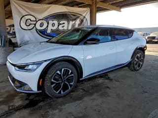 ✅ 2024 Kia EV6 Wind • VIN: KNDC34LA6R5211719 • Lot: 96067215. Listed on Copart with 101,919 mi. Free auction sales archive from the USA and detailed vehicle history report at DreamBid. Image 1.