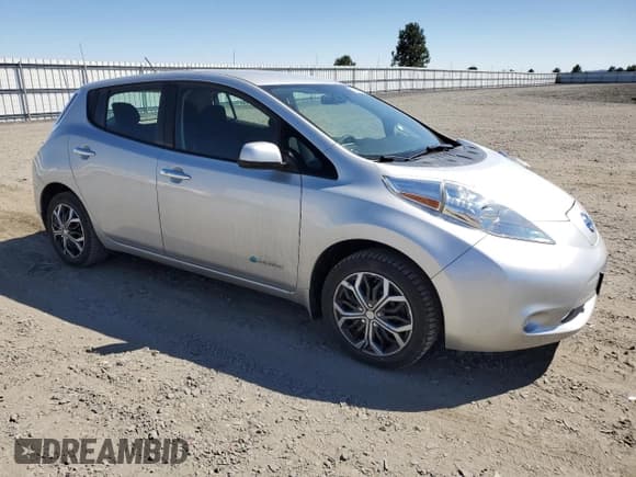 ✅ 2017 Nissan LEAF SV • VIN: 1N4BZ0CP7HC303672 • Лот: 68384815. Опубликован ранее на Copart с пробегом 71 373 миль. Бесплатный доступ к архиву аукционных продаж из США и подробный отчёт об истории автомобиля на DreamBid. Изображение 4.