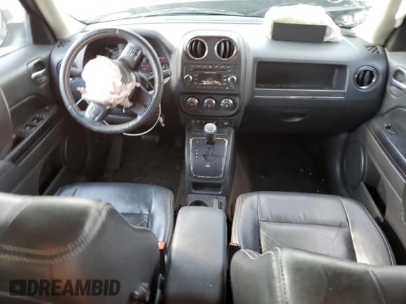 ✅ 2016 Jeep Patriot High Altitude • VIN: 1C4NJRFB4GD534296 • Lot: 55340335. Listed on Copart with 99,446 mi. Free auction sales archive from the USA and detailed vehicle history report at DreamBid. Image 8.