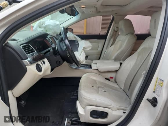 ✅ 2009 Lincoln MKS • VIN: 1LNHM93R99G601316 • Lot: 70837875. Listed on Copart with Not provided. Free auction sales archive from the USA and detailed vehicle history report at DreamBid. Image 7.