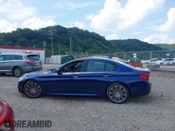 ✅ 2018 BMW 5 Series 540i xDrive • VIN: WBAJE7C56JWC57409 • Lot: 42727783. Listed on IAAI with 53,126 mi. Free auction sales archive from the USA and detailed vehicle history report at DreamBid. Image 14.