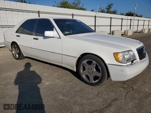 ✅ 1994 Mercedes-Benz S • VIN: WDBGB34E3RA145006 • Lot: 85258835. Listed on Copart with 166,772 mi. Free auction sales archive from the USA and detailed vehicle history report at DreamBid. Image 4.