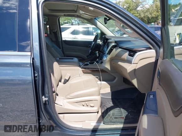 ✅ 2019 GMC Yukon XL SLT • VIN: 1GKS2GKC2KR313251 • Лот: 43105600. Опубликован ранее на IAAI с пробегом 77 556 миль. Бесплатный доступ к архиву аукционных продаж из США и подробный отчёт об истории автомобиля на DreamBid. Изображение 5.