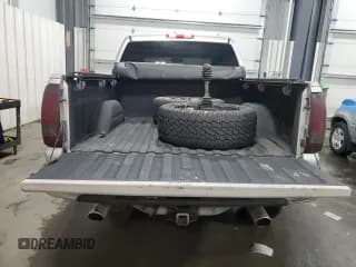 ✅ 2006 GMC Sierra Denali • VIN: 2GTEK63N661185470 • Lot: 85517684. Wystawiony na Copart z przebiegiem 154 457 mil. Bezpłatny archiwum sprzedaży aukcyjnych z USA i szczegółowy raport historii pojazdu na DreamBid. Zdjęcie 6.