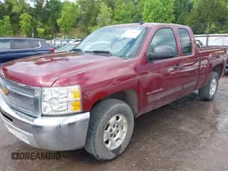 2013 Chevrolet Silverado 1500 LT z VIN 1GCRCSE01DZ183803, wystawiony jako IAAI lot #42115447 z przebiegiem 125 932 mil mil oraz . Historia ofert i sprzedaży dostępna na DreamBid. Obrazek 2.