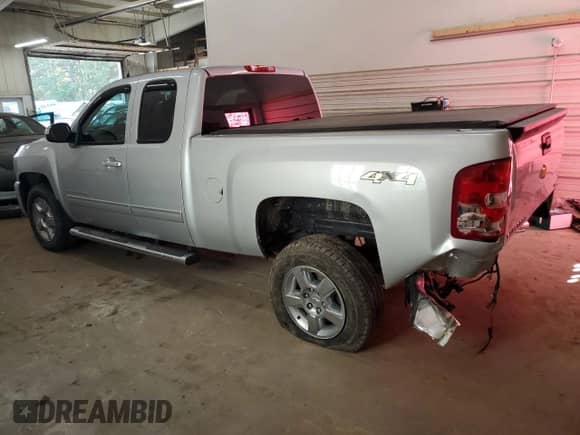 2013 Chevrolet Silverado 1500 LTZ with VIN 1GCRKTE75DZ264423, listed as a Copart auction lot 84403155 with 81,379 mi miles and Salvage title. Bid and sale history available at DreamBid. Image 2.