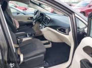 ✅ 2019 Chrysler Pacifica Touring Plus • VIN: 2C4RC1FG4KR737915 • Lot: 43286081. Listed on IAAI with 85,427 mi. Free auction sales archive from the USA and detailed vehicle history report at DreamBid. Image 5.