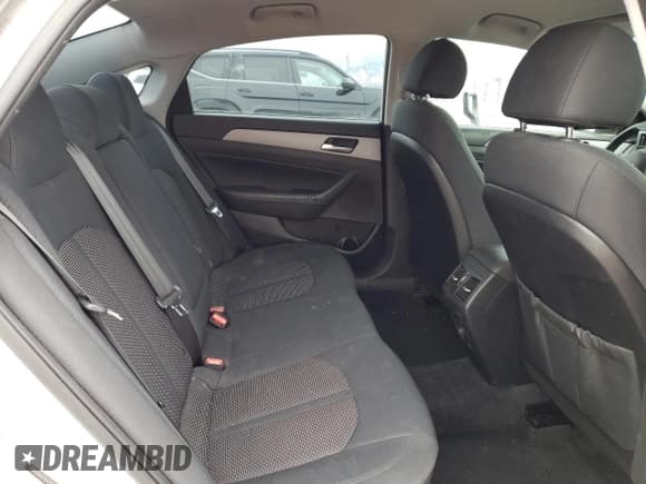 ✅ 2019 Hyundai Sonata SEL • VIN: 5NPE34AF7KH790068 • Lot: 44010503. Listed on Copart with 95,201 mi. Free auction sales archive from the USA and detailed vehicle history report at DreamBid. Image 10.