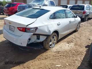 2023 Chevrolet Malibu LS z VIN 1G1ZB5ST7PF253693, wystawiony jako IAAI lot #42026441 z przebiegiem 49 763 mil mil oraz . Historia ofert i sprzedaży dostępna na DreamBid. Obrazek 4.