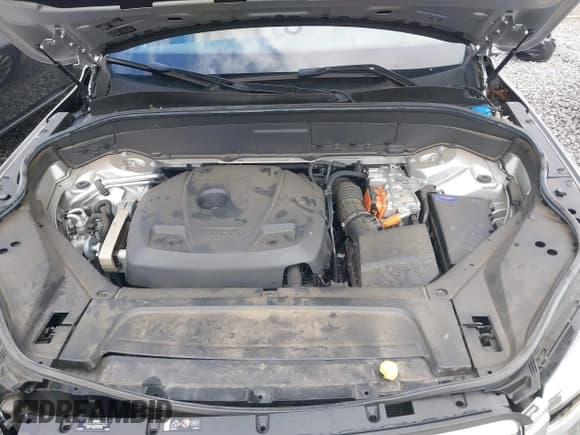 ✅ 2016 Volvo XC90 T8 Momentum • VIN: YV4BC0PK9G1064482 • Lot: 41917501. Wystawiony na IAAI z przebiegiem 72 328 mil. Bezpłatny archiwum sprzedaży aukcyjnych z USA i szczegółowy raport historii pojazdu na DreamBid. Zdjęcie 10.