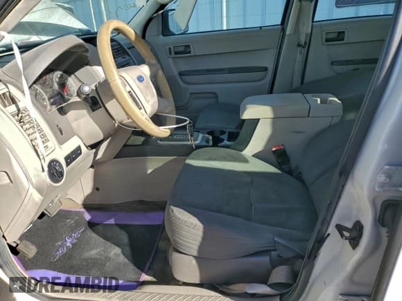 ✅ 2011 Ford Escape XLS • VIN: 1FMCU0C78BKB98033 • Лот: 93351955. Опубликован ранее на Copart с пробегом 162 206 миль. Бесплатный доступ к архиву аукционных продаж из США и подробный отчёт об истории автомобиля на DreamBid. Изображение 7.