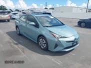 ✅ 2017 Toyota Prius Three • VIN: JTDKARFUXH3030492 • Лот: 43306642. Опубликован ранее на IAAI с пробегом 105 568 миль. Бесплатный доступ к архиву аукционных продаж из США и подробный отчёт об истории автомобиля на DreamBid. Изображение 1.