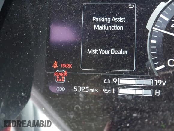 ✅ 2025 Toyota Sequoia TRD Pro • VIN: 7SVAAABA3SX057385 • Lot: 43418149. Listed on IAAI with 5,325 mi. Free auction sales archive from the USA and detailed vehicle history report at DreamBid. Image 15.