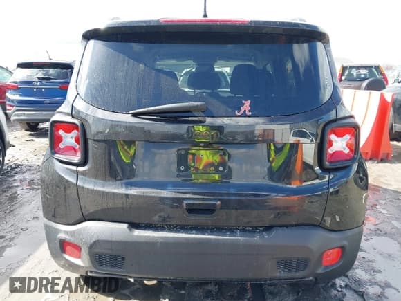 ✅ 2018 Jeep Renegade Altitude • VIN: ZACCJABB9JPH31455 • Lot: 41722675. Listed on IAAI with 70,338 mi. Free auction sales archive from the USA and detailed vehicle history report at DreamBid. Image 17.