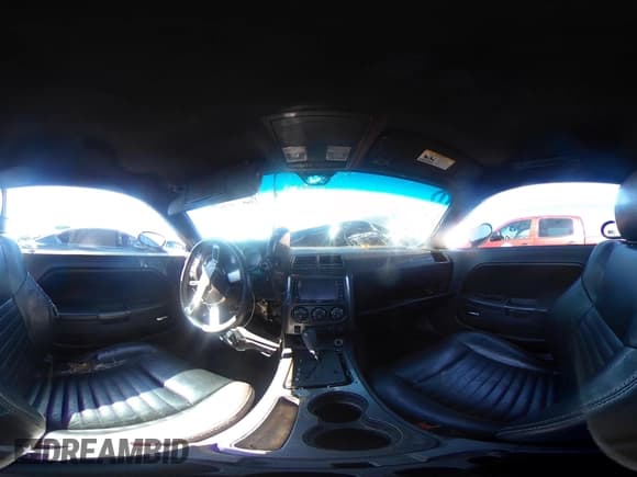 ✅ 2009 Dodge Challenger R/T • VIN: 2B3LJ54T79H588064 • Lot: 43474986. Wystawiony na IAAI z przebiegiem Nie podano. Bezpłatny archiwum sprzedaży aukcyjnych z USA i szczegółowy raport historii pojazdu na DreamBid. Zdjęcie 18.