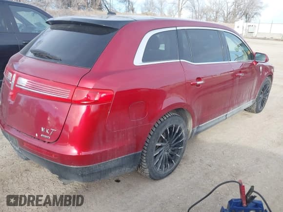 ✅ 2014 Lincoln MKT EcoBoost • VIN: 2LMHJ5ATXEBL58430 • Lot: 41657571. Wystawiony na IAAI z przebiegiem 58 502 mil. Bezpłatny archiwum sprzedaży aukcyjnych z USA i szczegółowy raport historii pojazdu na DreamBid. Zdjęcie 4.