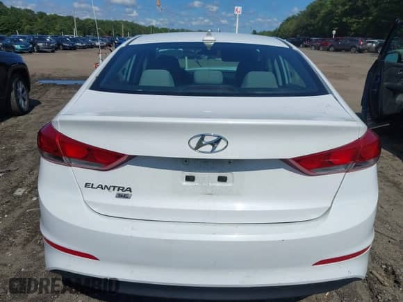 2017 Hyundai Elantra SE with VIN 5NPD74LF9HH205870, listed as a IAAI auction lot 43170328 with 175,285 mi miles and . Bid and sale history available at DreamBid. Image 16.