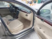 ✅ 2011 Buick Lucerne CXL Premium • VIN: 1G4HJ5EM0BU104715 • Lot: 41706751. Wystawiony na IAAI z przebiegiem 123 636 mil. Bezpłatny archiwum sprzedaży aukcyjnych z USA i szczegółowy raport historii pojazdu na DreamBid. Zdjęcie 5.