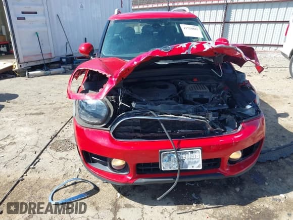 ✅ 2019 MINI Countryman Cooper • VIN: WMZYS7C55K3F45774 • Lot: 41720883. Listed on IAAI with 124,599 mi. Free auction sales archive from the USA and detailed vehicle history report at DreamBid. Image 6.