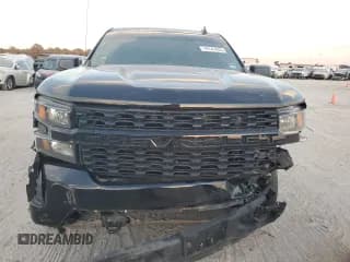 ✅ 2021 Chevrolet Silverado 1500 Custom • VIN: 3GCPWBEH8MG102560 • Lot: 76747484. Wystawiony na Copart z przebiegiem 81 580 mil. Bezpłatny archiwum sprzedaży aukcyjnych z USA i szczegółowy raport historii pojazdu na DreamBid. Zdjęcie 5.