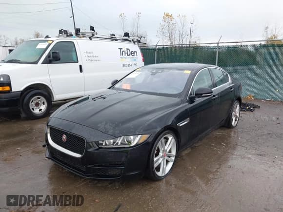 ✅ 2017 Jaguar XE 35t Prestige • VIN: SAJAE4BVXHA953523 • Lot: 43615076. Wystawiony na IAAI z przebiegiem 45 273 mil. Bezpłatny archiwum sprzedaży aukcyjnych z USA i szczegółowy raport historii pojazdu na DreamBid. Zdjęcie 2.