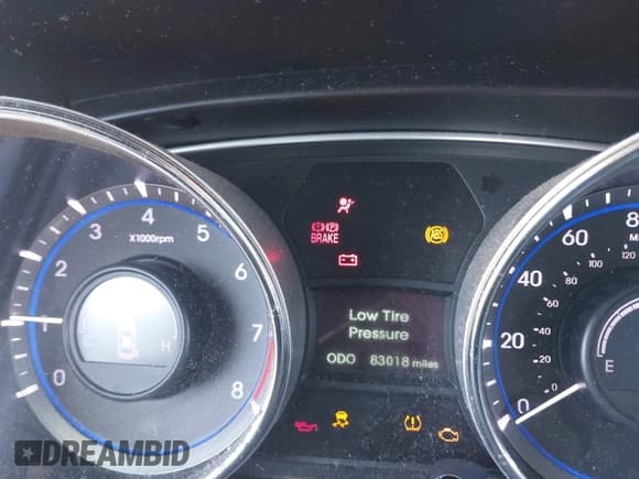 ✅ 2014 Hyundai Sonata GLS • VIN: 5NPEB4AC2EH926510 • Lot: 43521608. Wystawiony na IAAI z przebiegiem 83 018 mil. Bezpłatny archiwum sprzedaży aukcyjnych z USA i szczegółowy raport historii pojazdu na DreamBid. Zdjęcie 7.