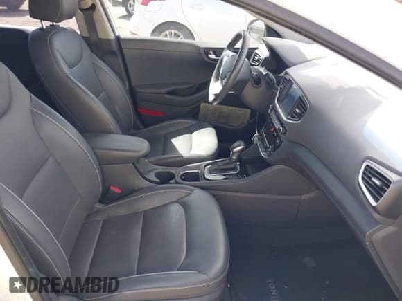 ✅ 2017 Hyundai Ioniq Limited • VIN: KMHC05LC8HU032050 • Lot: 41871800. Wystawiony na IAAI z przebiegiem 96 450 mil. Bezpłatny archiwum sprzedaży aukcyjnych z USA i szczegółowy raport historii pojazdu na DreamBid. Zdjęcie 5.