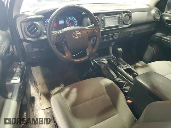 ✅ 2017 Toyota Tacoma SR • VIN: 5TFSX5EN3HX054305 • Лот: 64782855. Опубликован ранее на Copart с пробегом 130 145 миль. Бесплатный доступ к архиву аукционных продаж из США и подробный отчёт об истории автомобиля на DreamBid. Изображение 8.