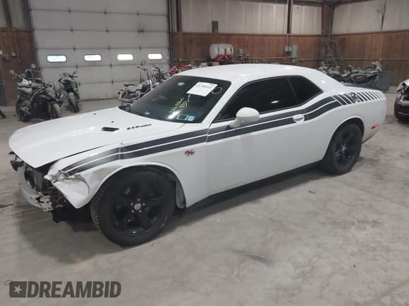 ✅ 2013 Dodge Challenger R/T • VIN: 2C3CDYBT7DH501528 • Lot: 41790514. Wystawiony na IAAI z przebiegiem 122 876 mil. Bezpłatny archiwum sprzedaży aukcyjnych z USA i szczegółowy raport historii pojazdu na DreamBid. Zdjęcie 2.