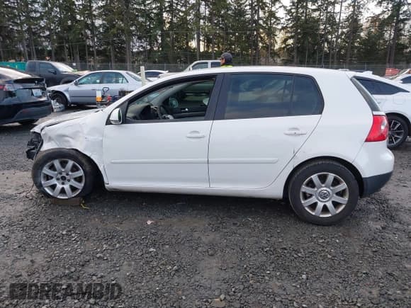 ✅ 2007 Volkswagen Rabbit • VIN: WVWDR71K37W206694 • Lot: 43780368. Listed on IAAI with 175,340 mi. Free auction sales archive from the USA and detailed vehicle history report at DreamBid. Image 15.