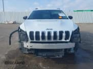 ✅ 2015 Jeep Cherokee Sport • VIN: 1C4PJLAB1FW628314 • Lot: 41502070. Wystawiony na IAAI z przebiegiem 182 605 mil. Bezpłatny archiwum sprzedaży aukcyjnych z USA i szczegółowy raport historii pojazdu na DreamBid. Zdjęcie 13.