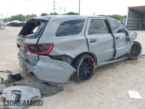 ✅ 2014 Dodge Durango R/T • VIN: 1C4SDHCT1EC560732 • Lot: 42036319. Wystawiony na IAAI z przebiegiem Nie podano. Bezpłatny archiwum sprzedaży aukcyjnych z USA i szczegółowy raport historii pojazdu na DreamBid. Zdjęcie 4.