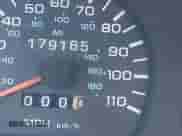 1994 Dodge Dakota z VIN 1B7GL23X6RW142082, wystawiony jako IAAI lot #41837256 z przebiegiem 179 165 mil mil oraz . Historia ofert i sprzedaży dostępna na DreamBid. Obrazek 16.