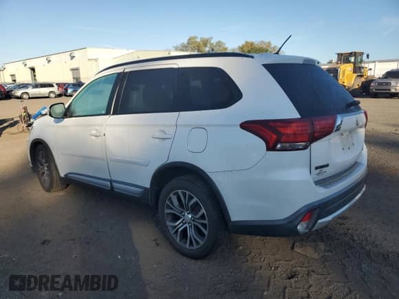 2016 Mitsubishi Outlander SE с VIN JA4AZ3A31GZ019631, выставлен на аукционе Copart как лот 85167285 с пробегом 118 263 миль миль и Списание • Salvage title. История ставок и продаж доступна на DreamBid. Изображение 2.