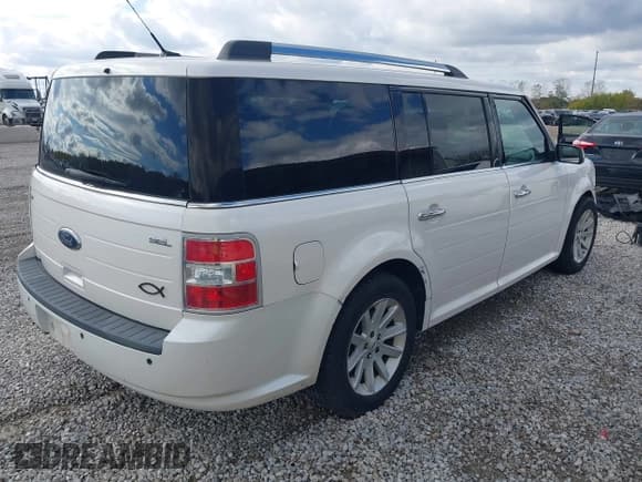 ✅ 2012 Ford Flex SEL • VIN: 2FMGK5CC8CBD00329 • Lot: 43586834. Listed on IAAI with 175,517 mi. Free auction sales archive from the USA and detailed vehicle history report at DreamBid. Image 4.