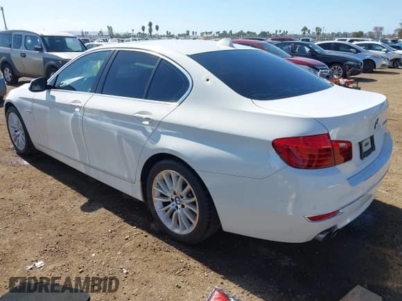 ✅ 2016 BMW 5 Series 528i • VIN: WBA5A5C57GG353101 • Lot: 43524291. Listed on IAAI with Not provided. Free auction sales archive from the USA and detailed vehicle history report at DreamBid. Image 3.
