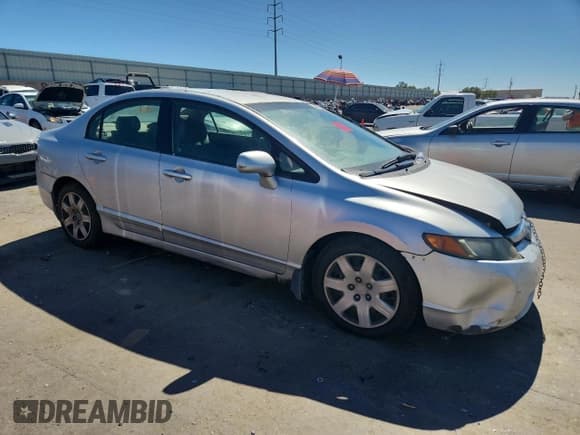 ✅ 2007 Honda Civic LX • VIN: 1HGFA15557L122591 • Лот: 85314705. Опубликован ранее на Copart с пробегом Не указан. Бесплатный доступ к архиву аукционных продаж из США и подробный отчёт об истории автомобиля на DreamBid. Изображение 4.