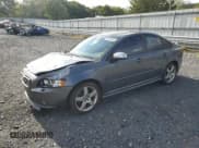 ✅ 2009 Volvo S40 R-Design • VIN: YV1MS672292450847 • Lot: 72077544. Listed on Copart with 173,349 mi. Free auction sales archive from the USA and detailed vehicle history report at DreamBid. Image 1.